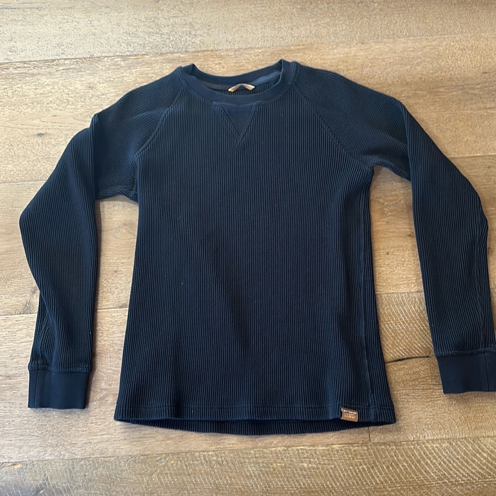 LL BEAN Signature Waffle Crew Slim Fit (Sz Med)